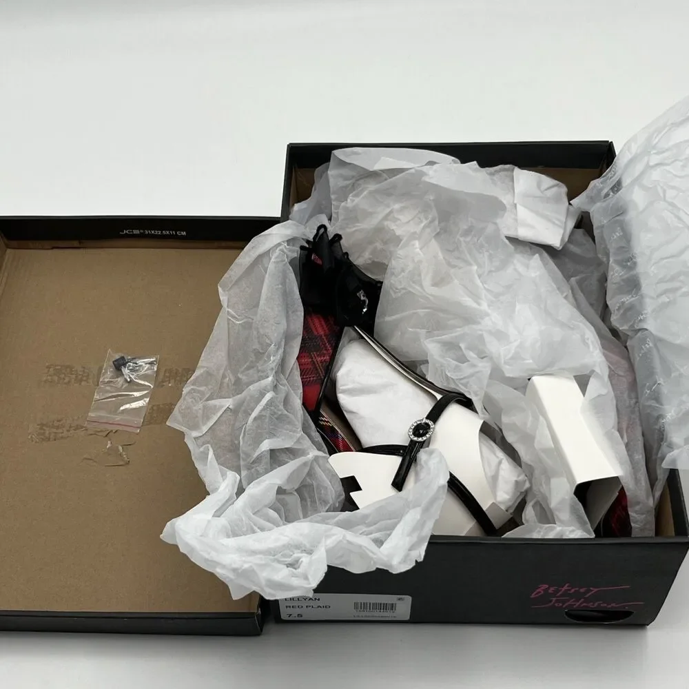 Betsey Johnson Lillyan Pump Women 7.5M Red Plaid T-Strap Pointed Toe Kitten Heel - Picture 11 of 13